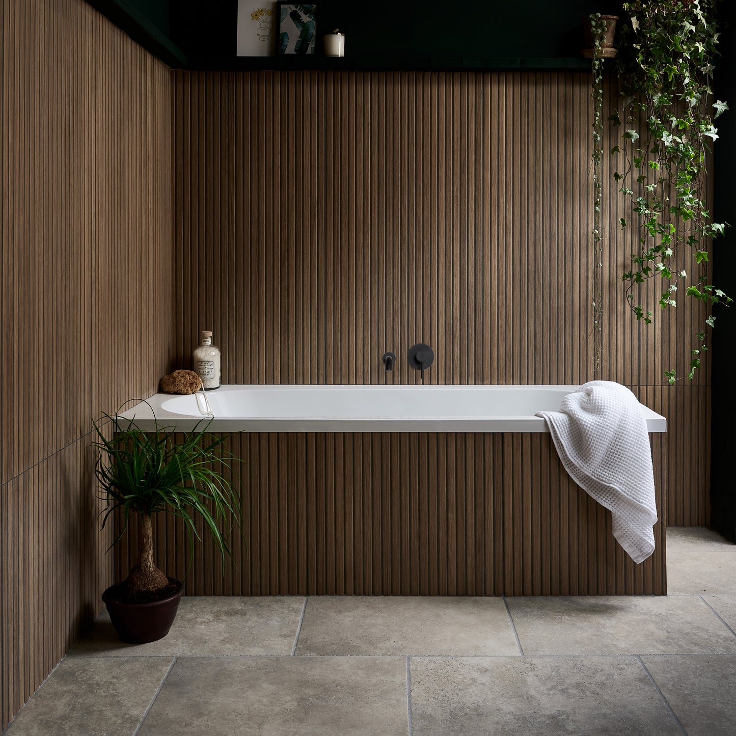 Kinfolk - Teak