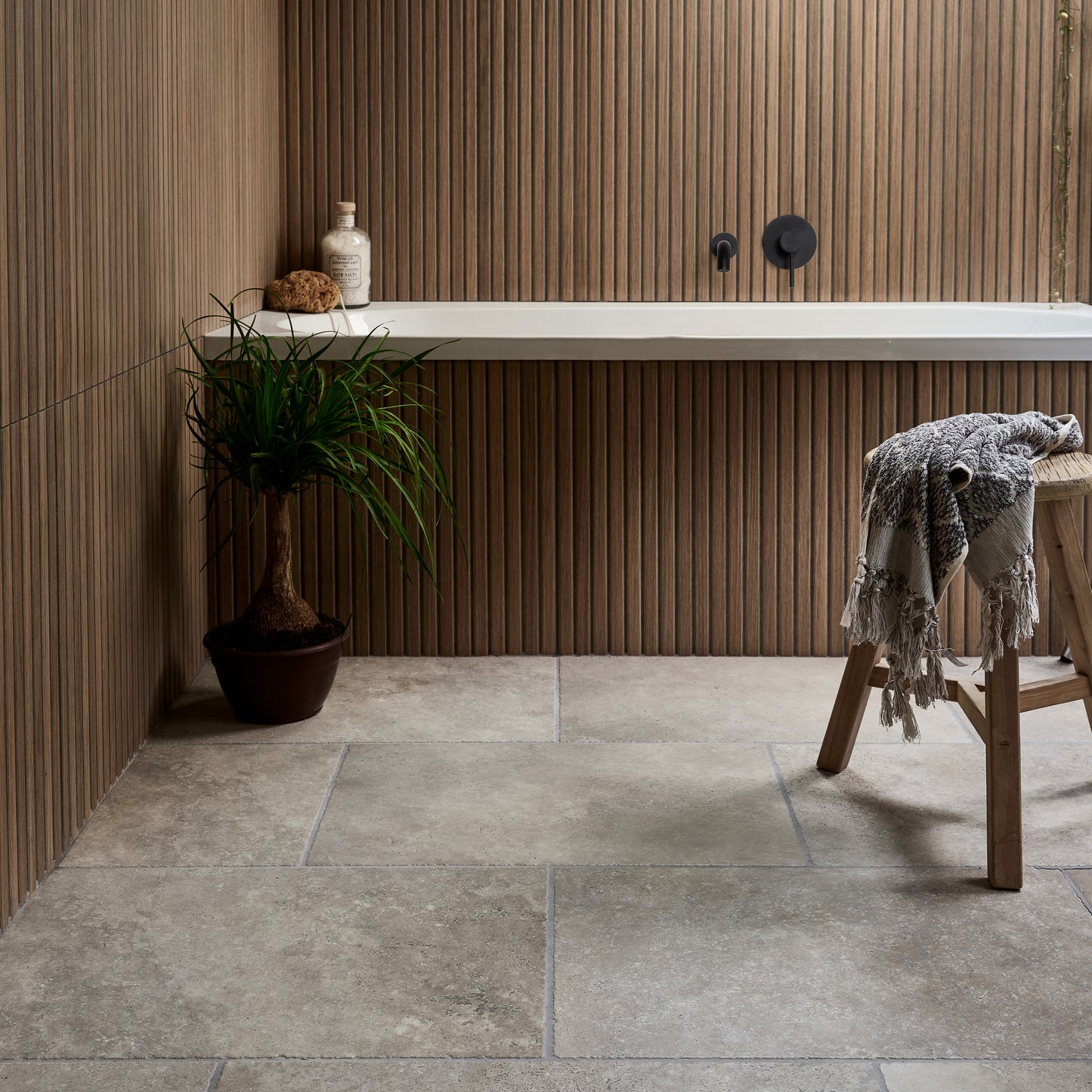 Kinfolk - Teak