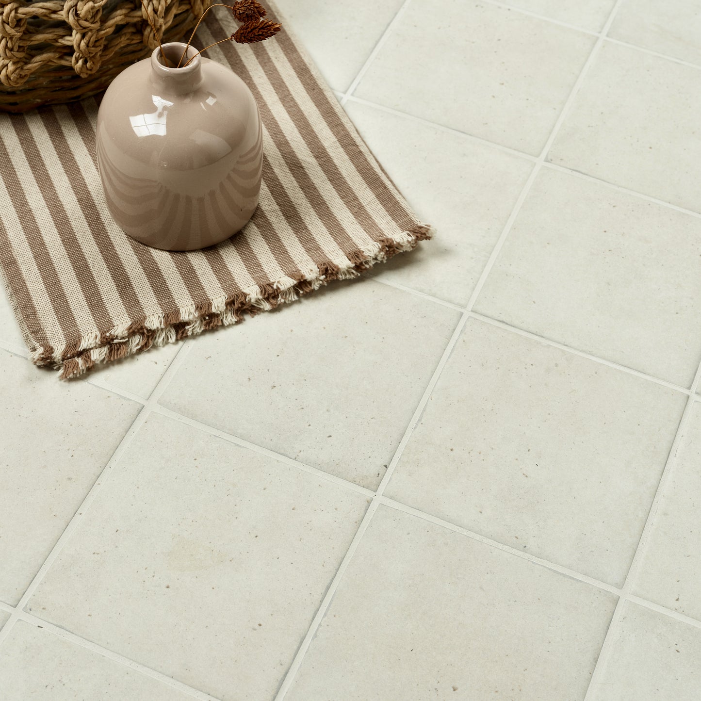 Menara White Matt Porcelain