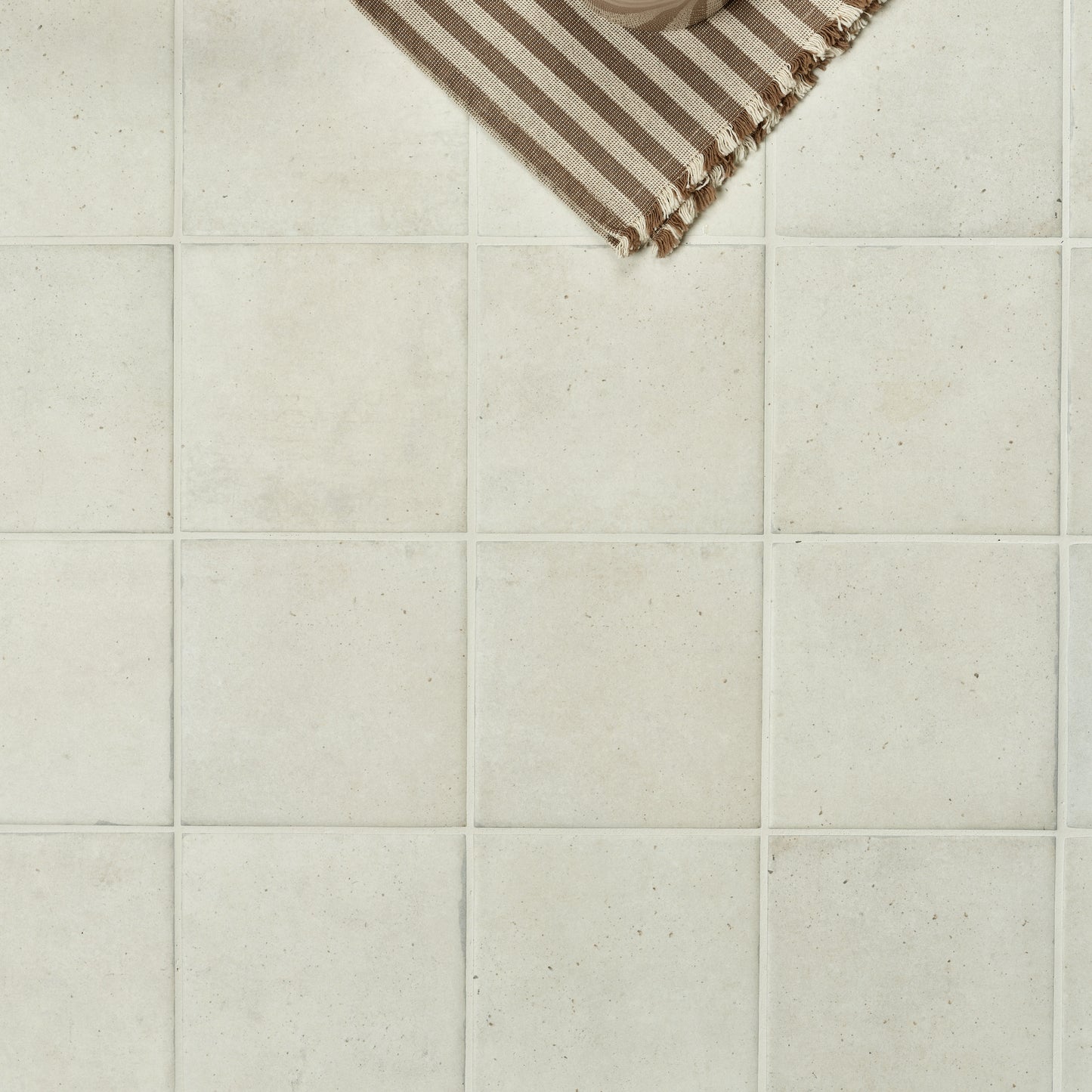 Menara White Matt Porcelain