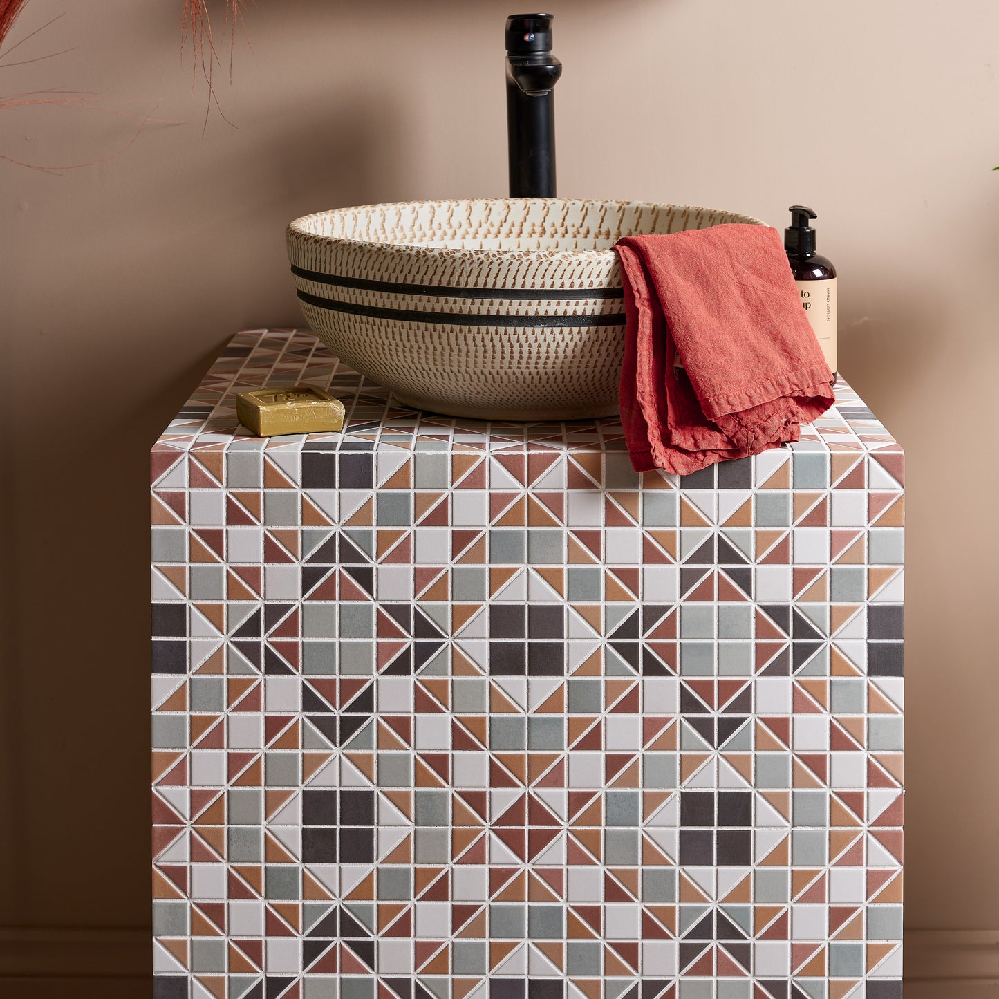 Pavilion - Russet Red