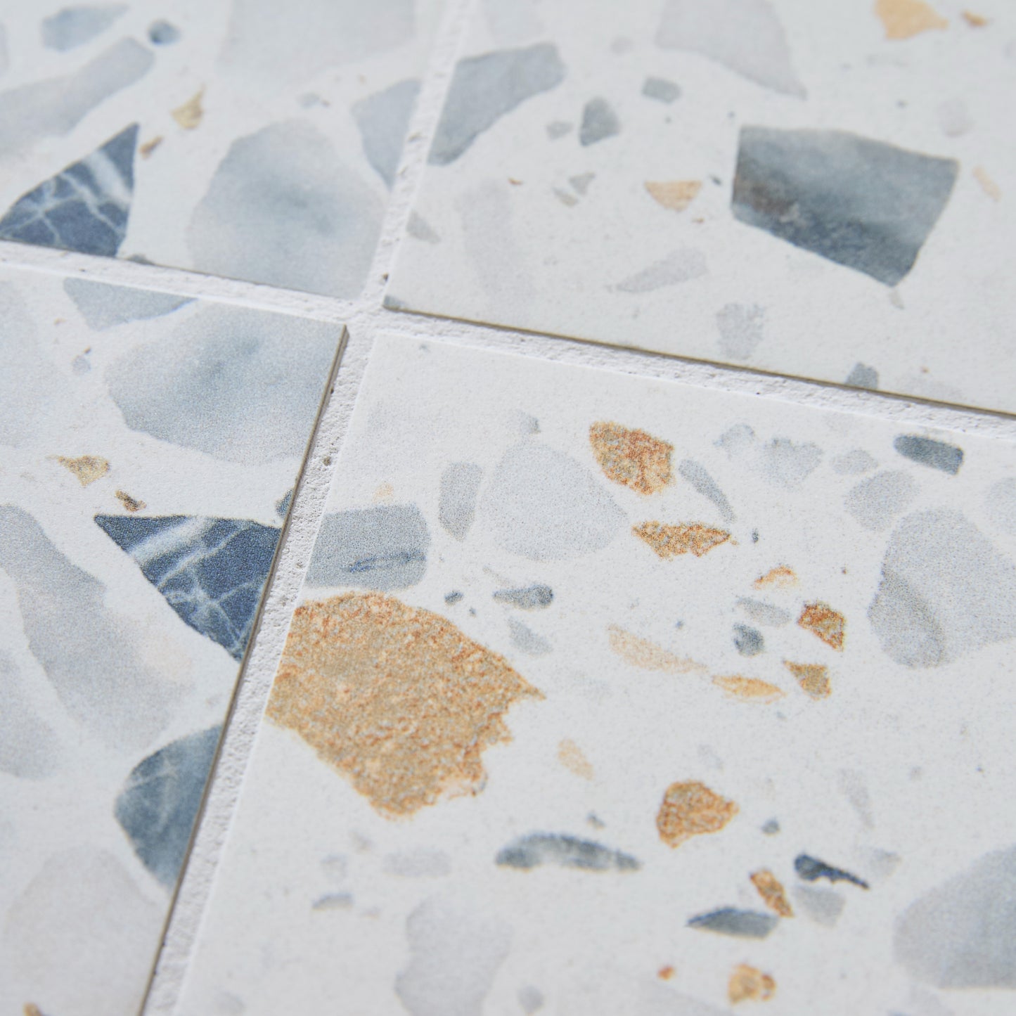 Rialto Porcelain Oro