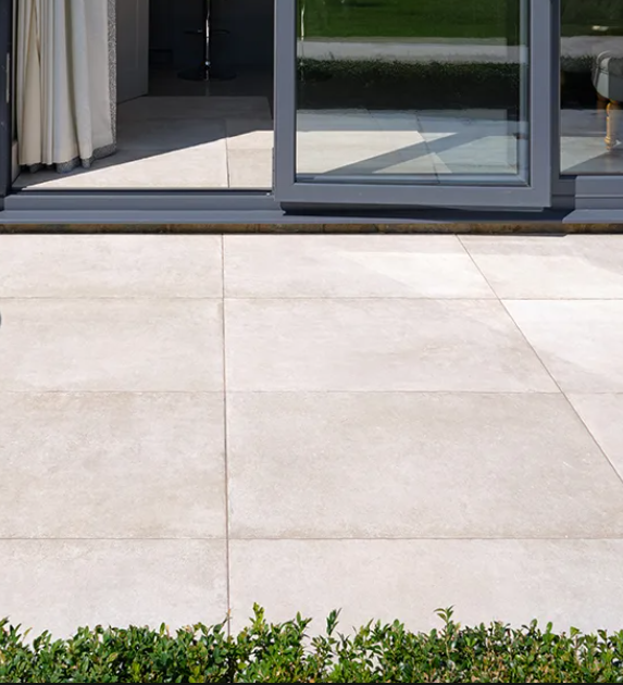 Pierre Beige Paving 20mm