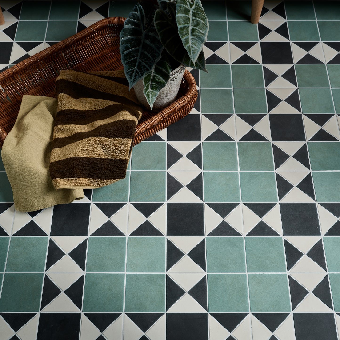 Victorian Style Forest Green