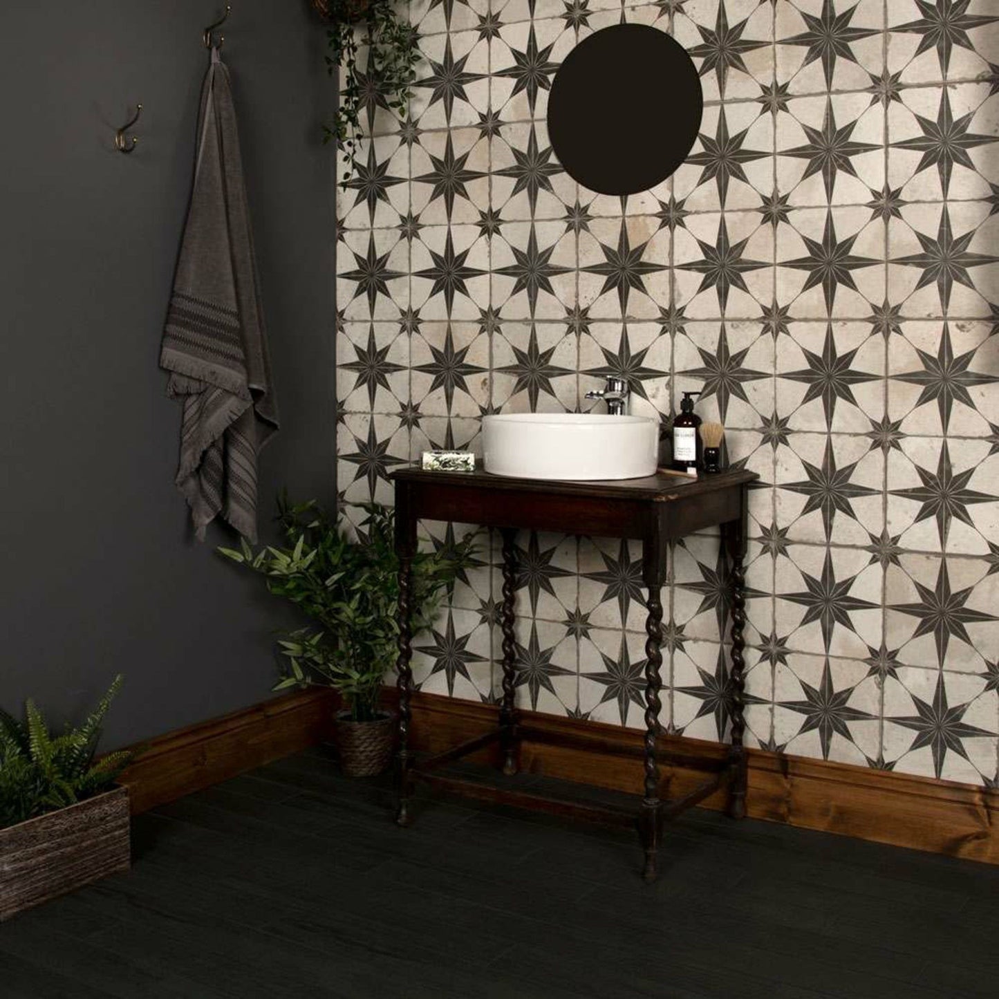 Vintage Moroccan Star Black