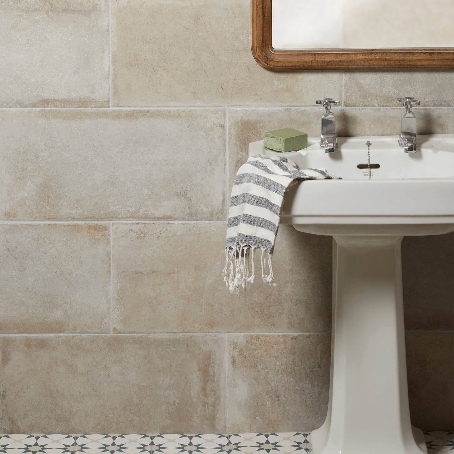 Provence Talco 600x600
