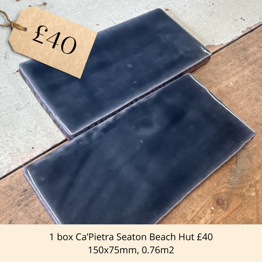 OUTLET Seaton Beach Hut