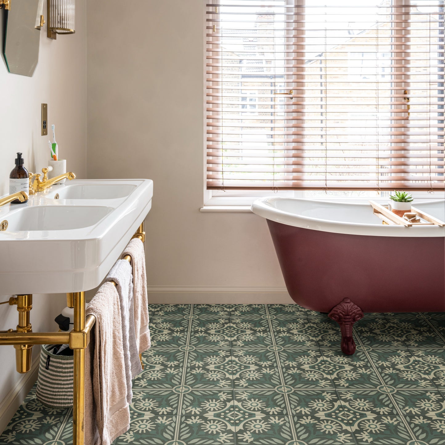 Indirah Porcelain Emerald