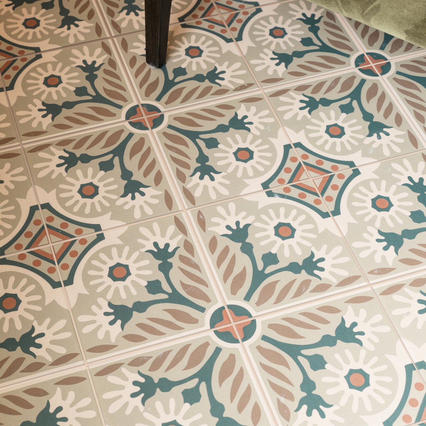 Indirah Porcelain Mocha