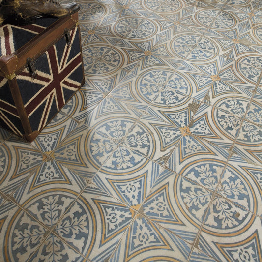 Vintage Industrial Divina